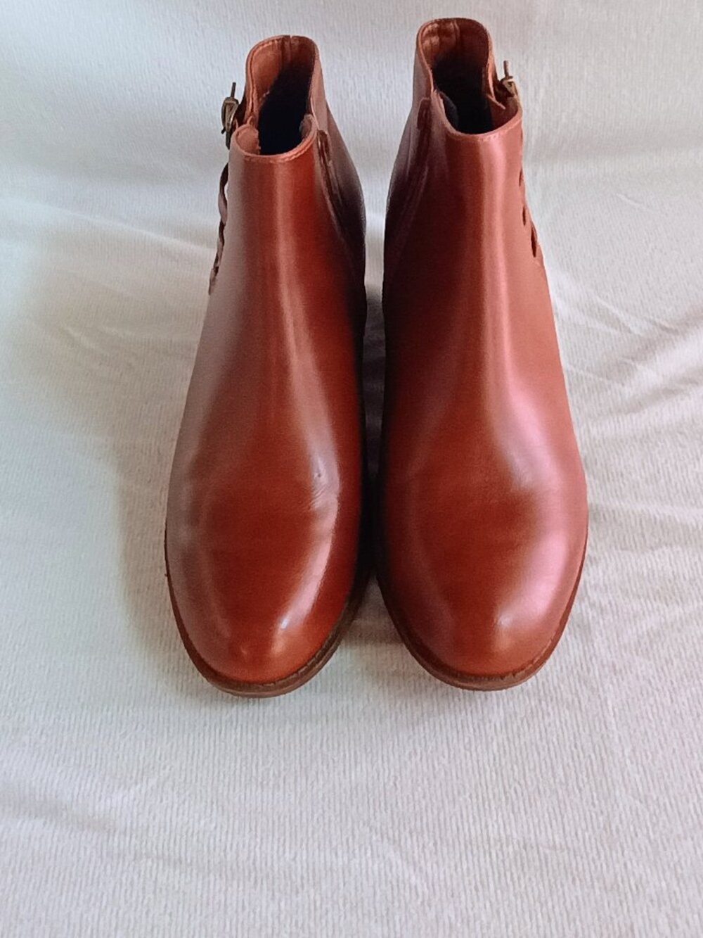 Frye Co Saddle Brown Booties Womens 10b Boden Short Boots Stacked 2" Heel Zip